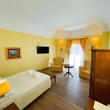 Hotel La Plumeria 4*