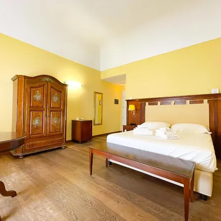 Hotel La Plumeria 4*