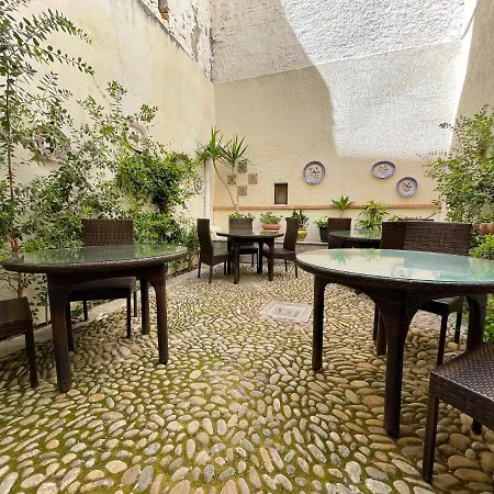La Plumeria Hotel Cefalù