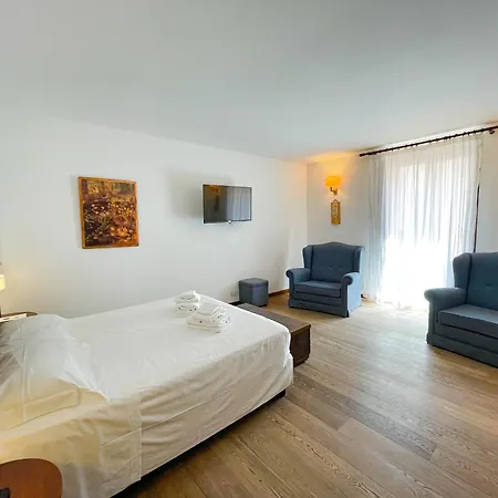 Hotel La Plumeria 4*