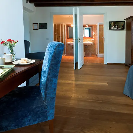 Otel La Plumeria 4*
